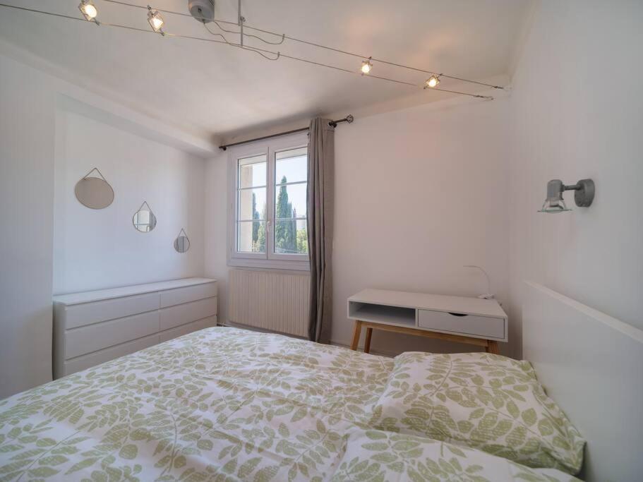 Appartement Tout Equipe Traversant 6 A 8 Couchages Marseille Exteriér fotografie