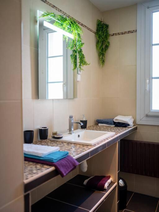 Appartement Tout Equipe Traversant 6 A 8 Couchages Marseille Exteriér fotografie